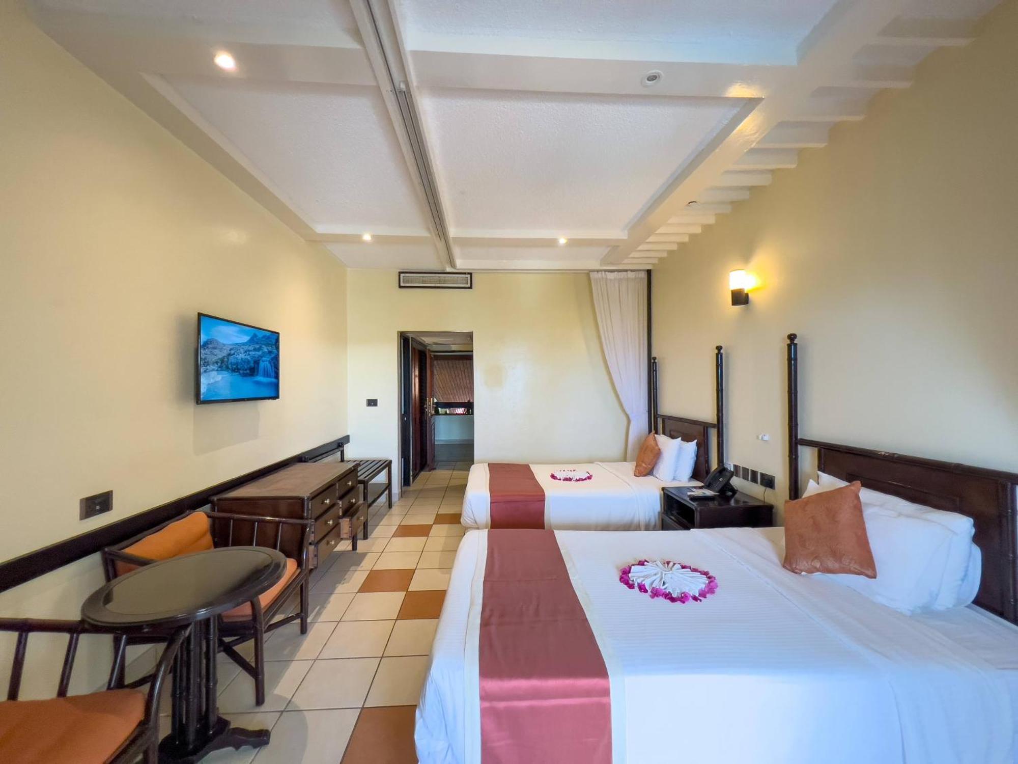 Mombasa Continental Resort Шансу Экстерьер фото