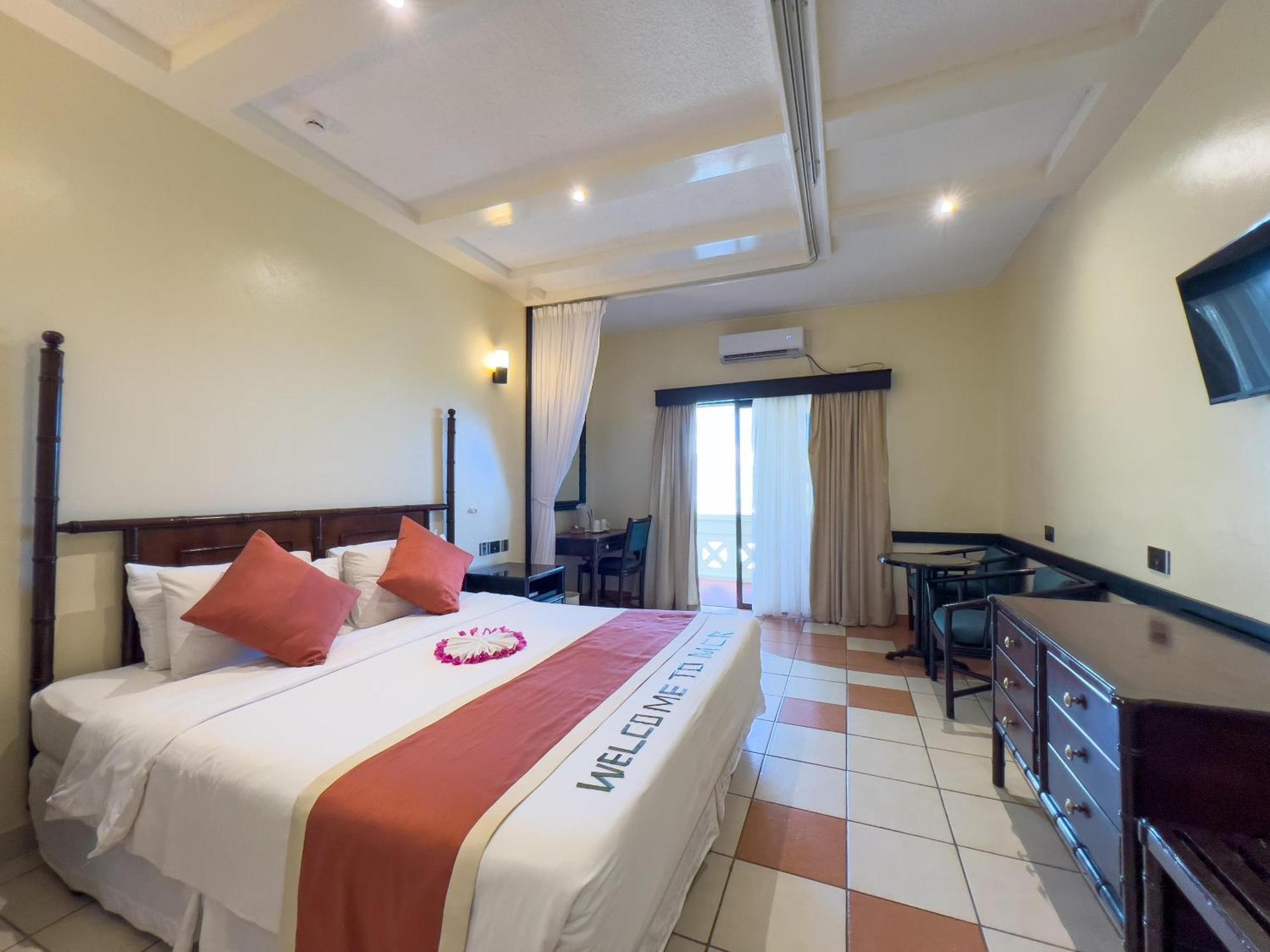 Mombasa Continental Resort Шансу Экстерьер фото