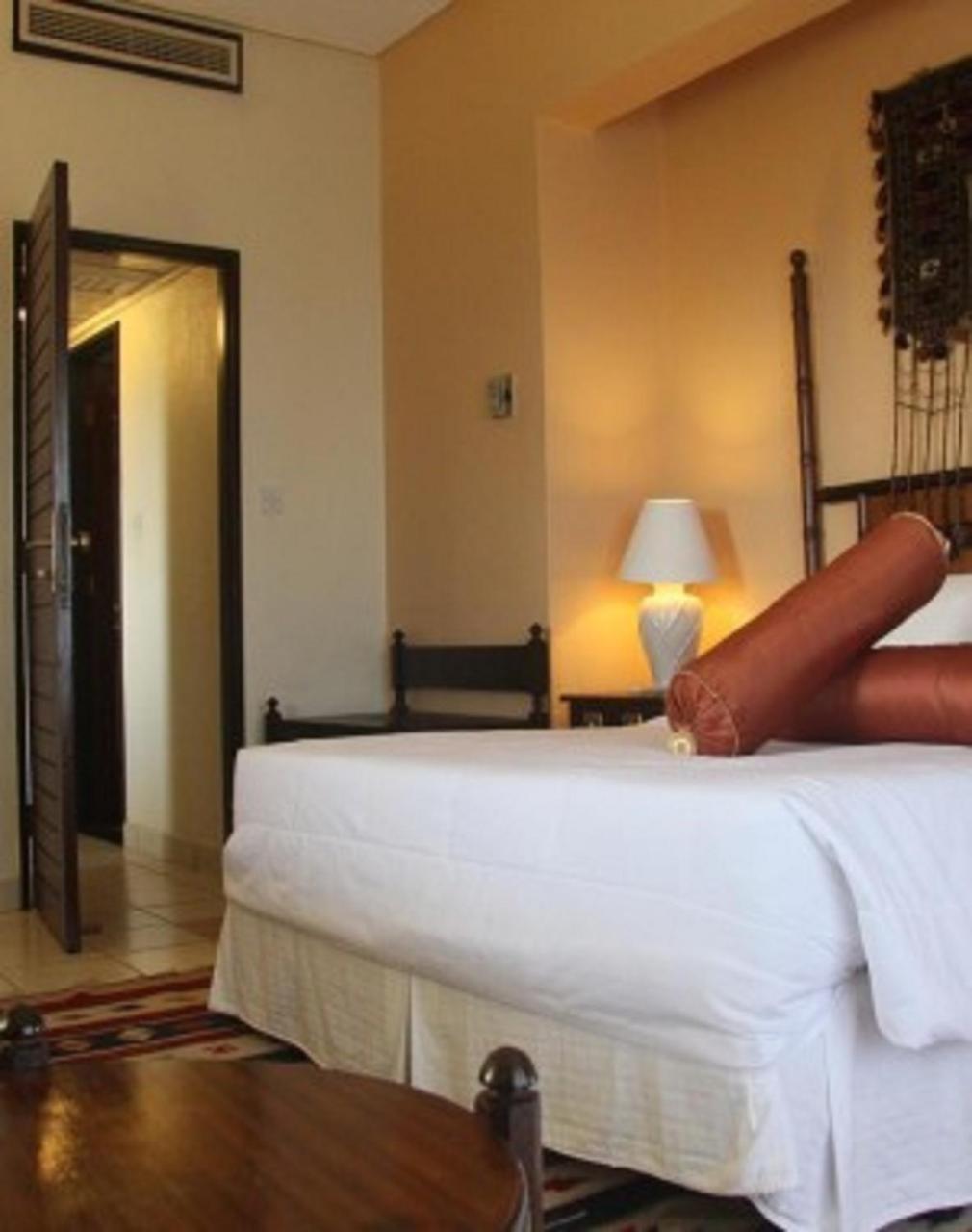 Mombasa Continental Resort Шансу Экстерьер фото