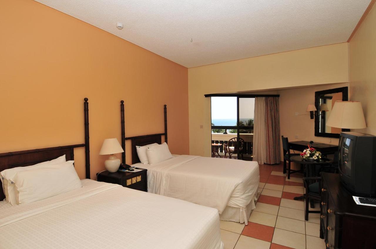 Mombasa Continental Resort Шансу Экстерьер фото