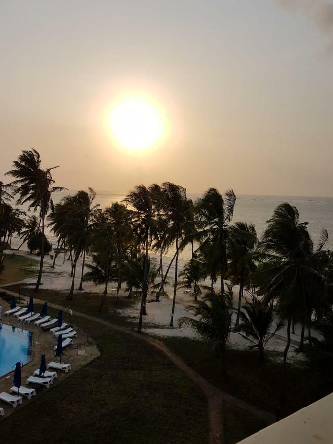 Mombasa Continental Resort Шансу Экстерьер фото